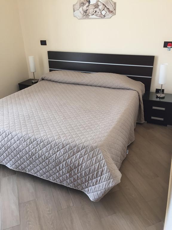Costa Del Sol Panzió Porto Empedocle Kültér fotó